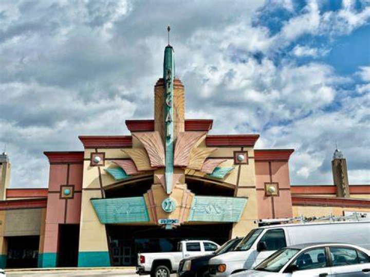 100 Oaks Theater: A Cultural Gem in the Heart of Nashville