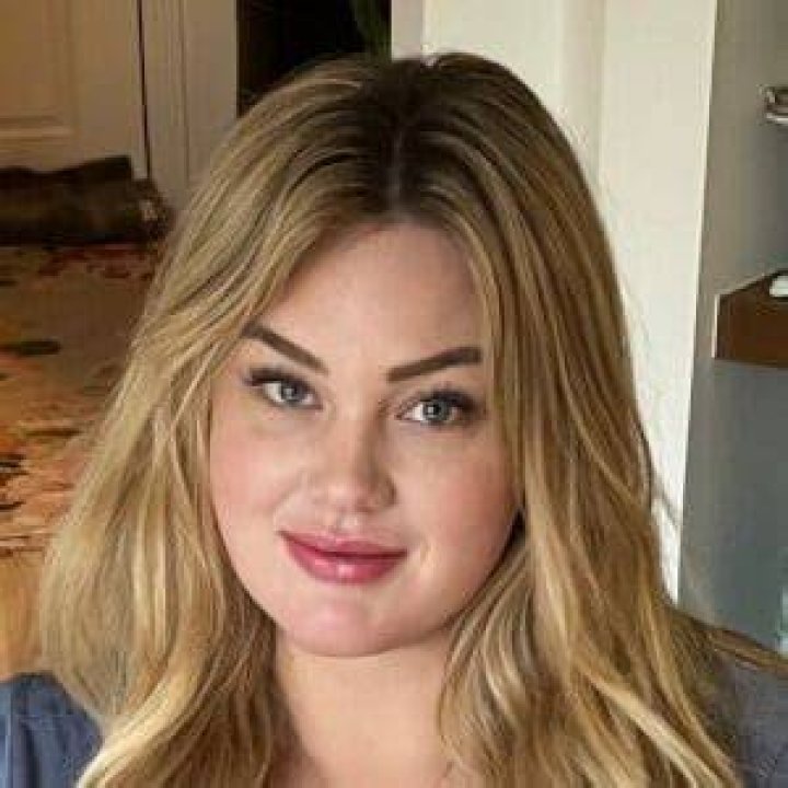 Adelina Manaut: A Comprehensive Look Into Her Life, Career, and Achievements