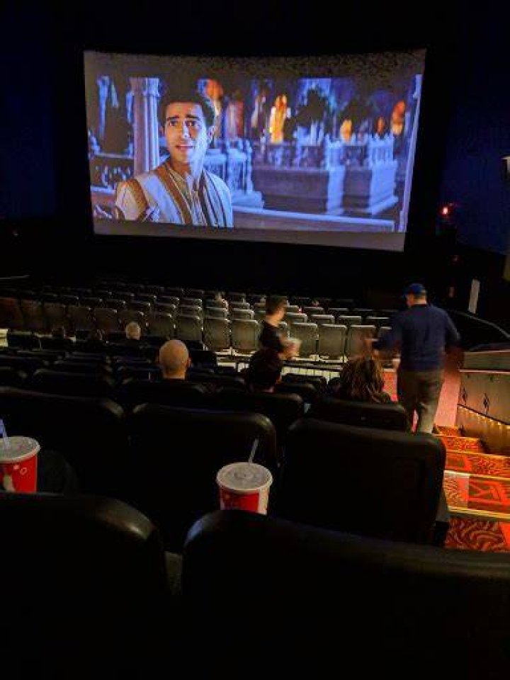 AMC Loews Quarry Cinemas Hodgkins: A Premier Moviegoing Experience