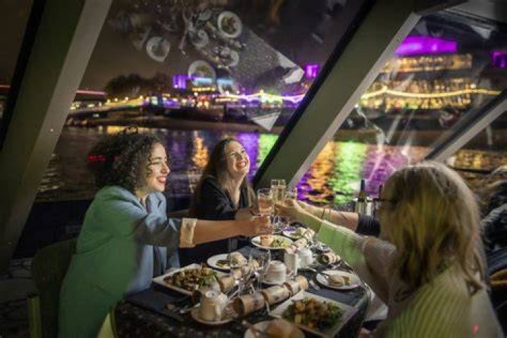 Discover the Allure of Amchowplace 12 Apolis: Your Ultimate Dining Destination
