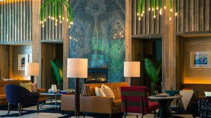 Discover the Luxurious Experience of Palomar Kimpton Hotel