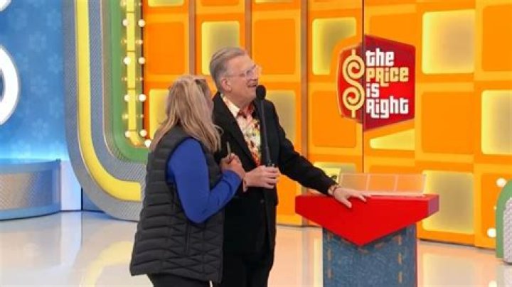 Drew Carey Apologizes for Forgetting to Give Contestant Their Winnings: A Comprehensive Look