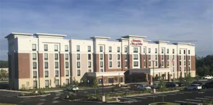 Hampton Inn Newburgh Stewart Airport: Your Gateway to Comfort and Convenience