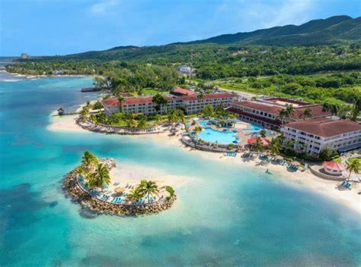 Holiday Inn Montego Bay: Your Ultimate Guide to a Luxurious Jamaican Getaway