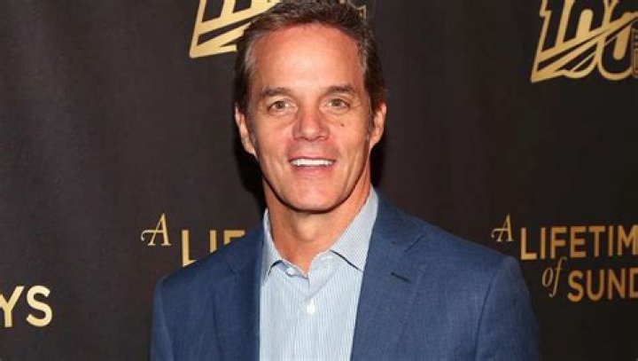 How Old Is Bill Hemmer: A Comprehensive Look at His Age, Career, and Legacy