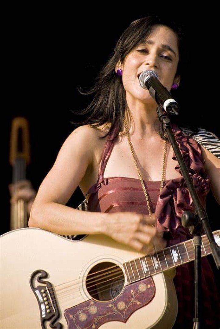 How Old is Julieta Venegas: A Comprehensive Guide to Her Life, Music, and Legacy