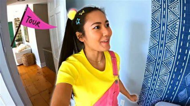 Is Ellie Sparkles Married? Unveiling the Truth About Ellie Sparkles' Relationship Status