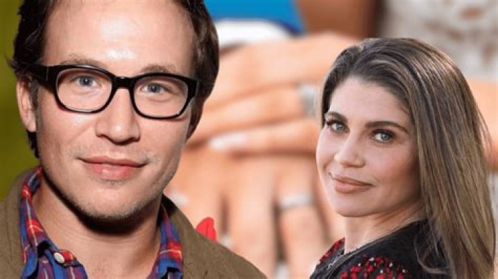 Is Jonathan Taylor Thomas Married? Exploring His Personal Life and Journey