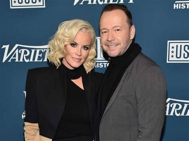 Jenny McCarthy and Donnie Wahlberg: A Comprehensive Look at Their Relationship