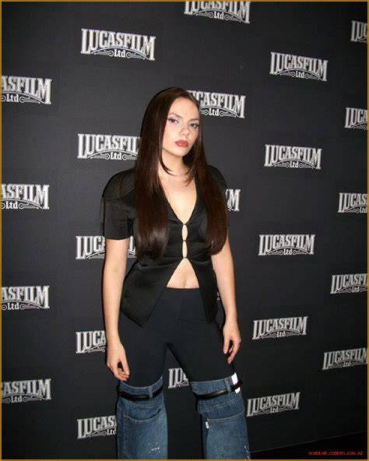 Jessy Cram: A Rising Star in the Entertainment Industry