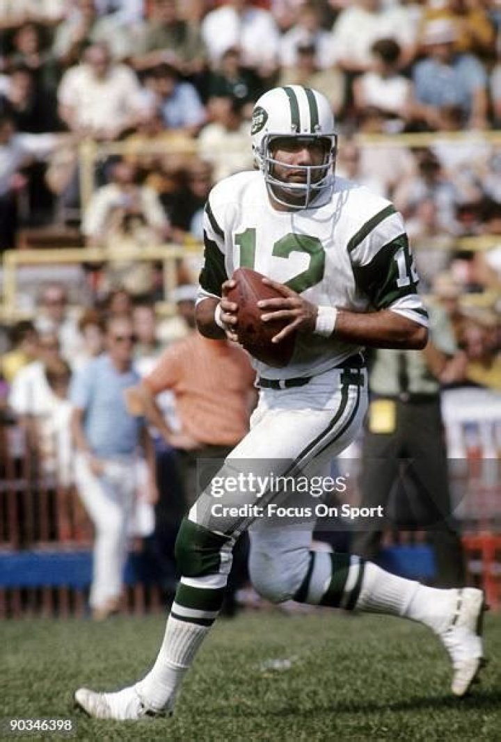 Joe Namath: The Legendary Quarterback Who Redefined Football