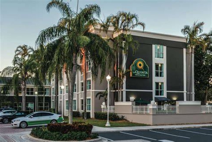 La Quinta Broward County: Your Ultimate Guide to Comfort and Luxury