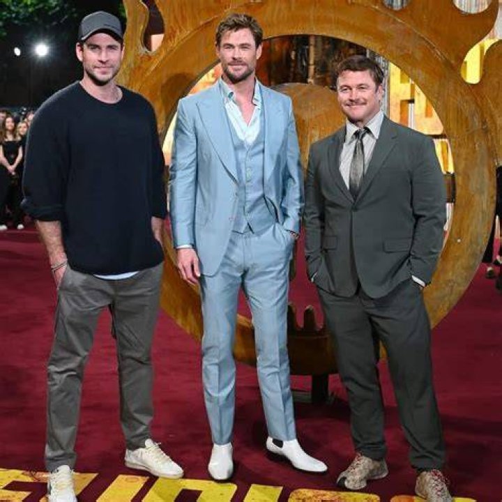 Liam Hemsworth Height: Discover the True Measurement and Fun Facts