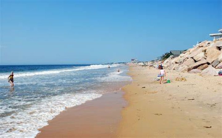 Misquamicut: The Ultimate Guide to Rhode Island's Premier Beach Destination