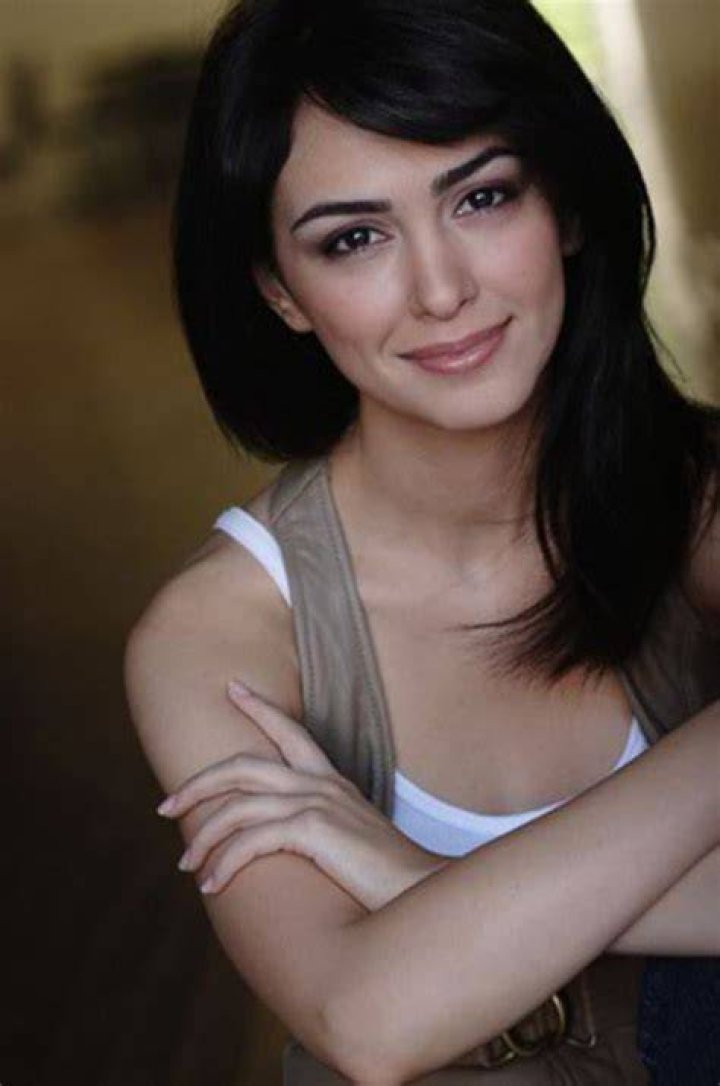 Nazanin Boniadi Young: Rising Star in the Entertainment Industry