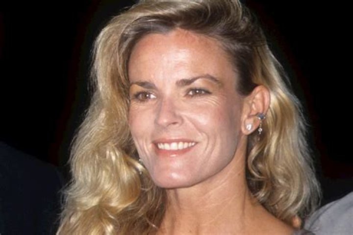 Nicole Brown Simpson: Exploring the Life and Legacy of a Tragic Figure