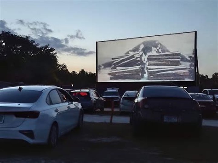 Ocala Drive-In Theater: A Unique Experience for Movie Lovers