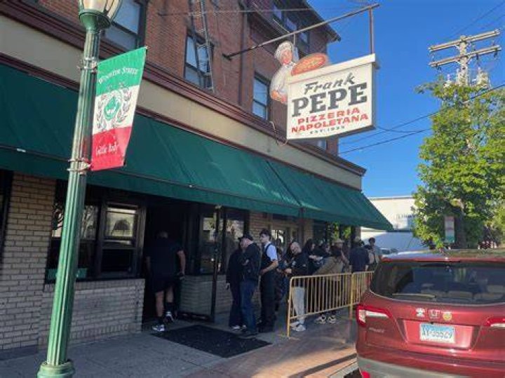 Pepe's New Haven: Exploring the Hidden Gem of Italian Cuisine