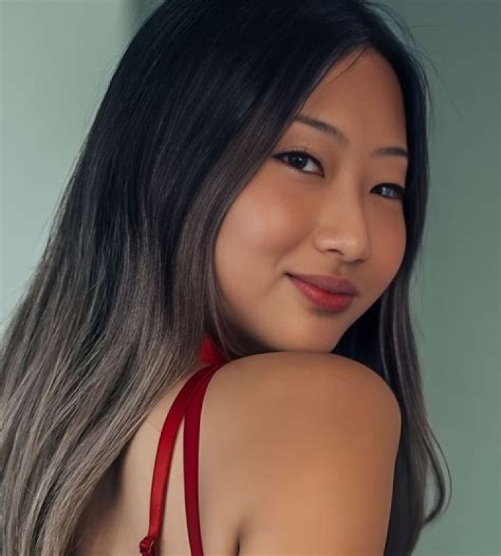 Raya Steele: The Rising Star in the World of Entertainment