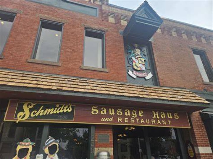 Schmidt's Sausage Haus und Restaurant Columbus OH: A Culinary Icon