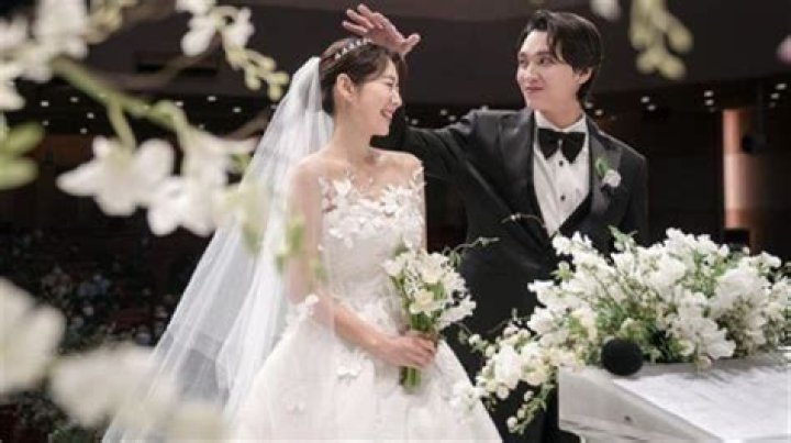 Shin Hye: The Rising Star in the Entertainment Industry