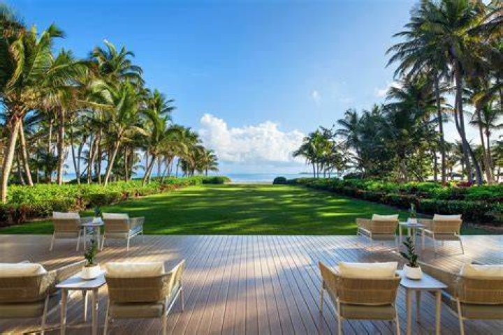 St. Regis Puerto Rico Bahia Beach: A Luxurious Getaway in Paradise