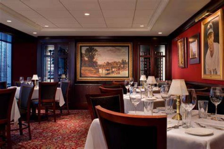 The Capital Grille at Time Life Building: A Culinary Experience You Shouldn&rsquo;t Miss