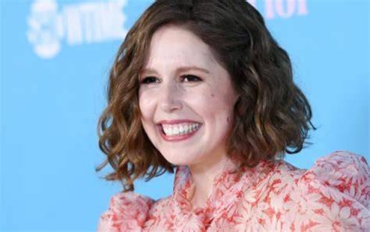 Vanessa Bayer Relationship: A Comprehensive Look into Her Love Life