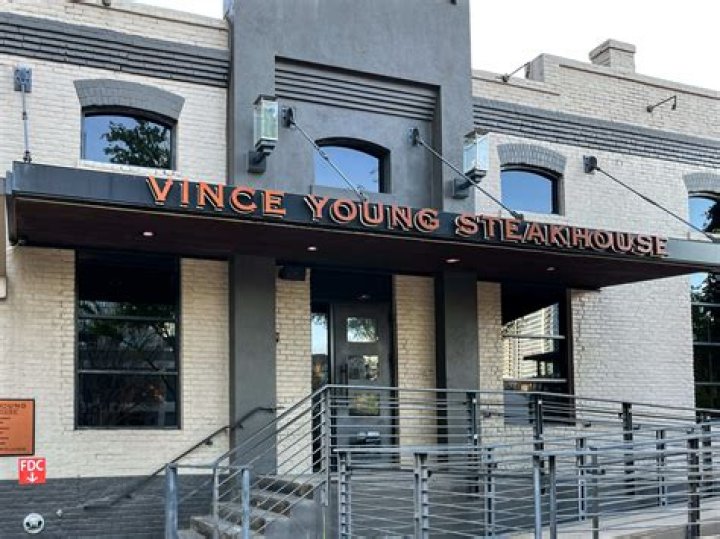 Vince Young Teakhouse in Austin: A Premier Dining Experience